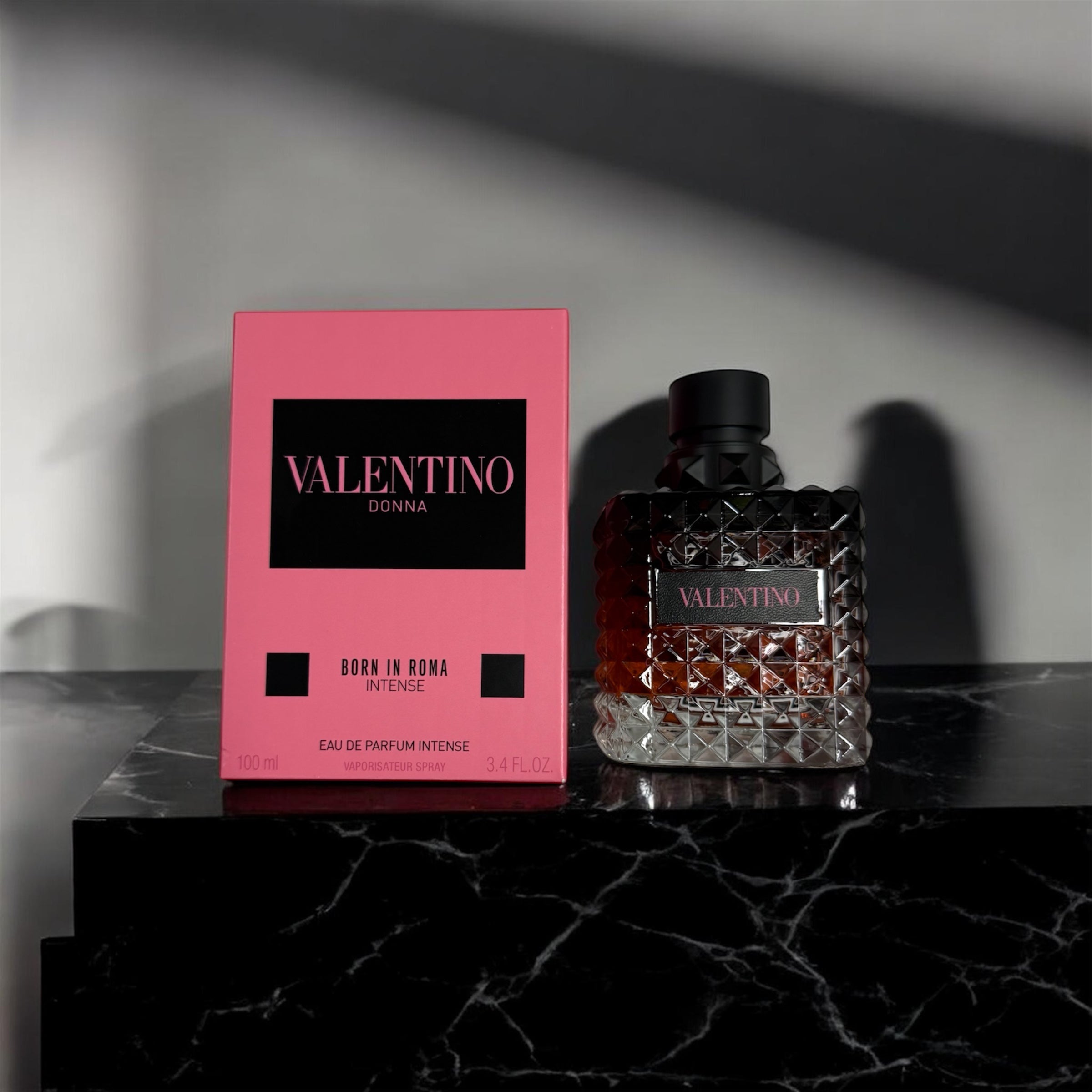 Valentino Donna Born In Roma Intense