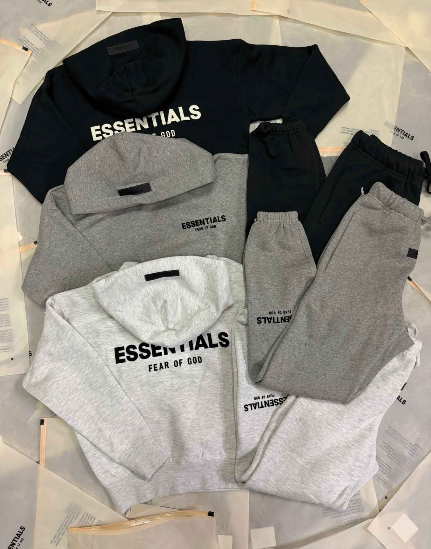 Sudadera Essentials