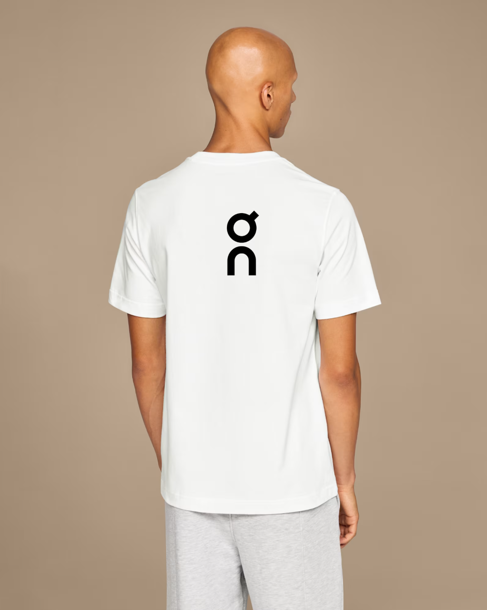 Camiseta Club Collective-T | Tejido Premium, Detalles Bordados y Estilo Deportivo Clásico