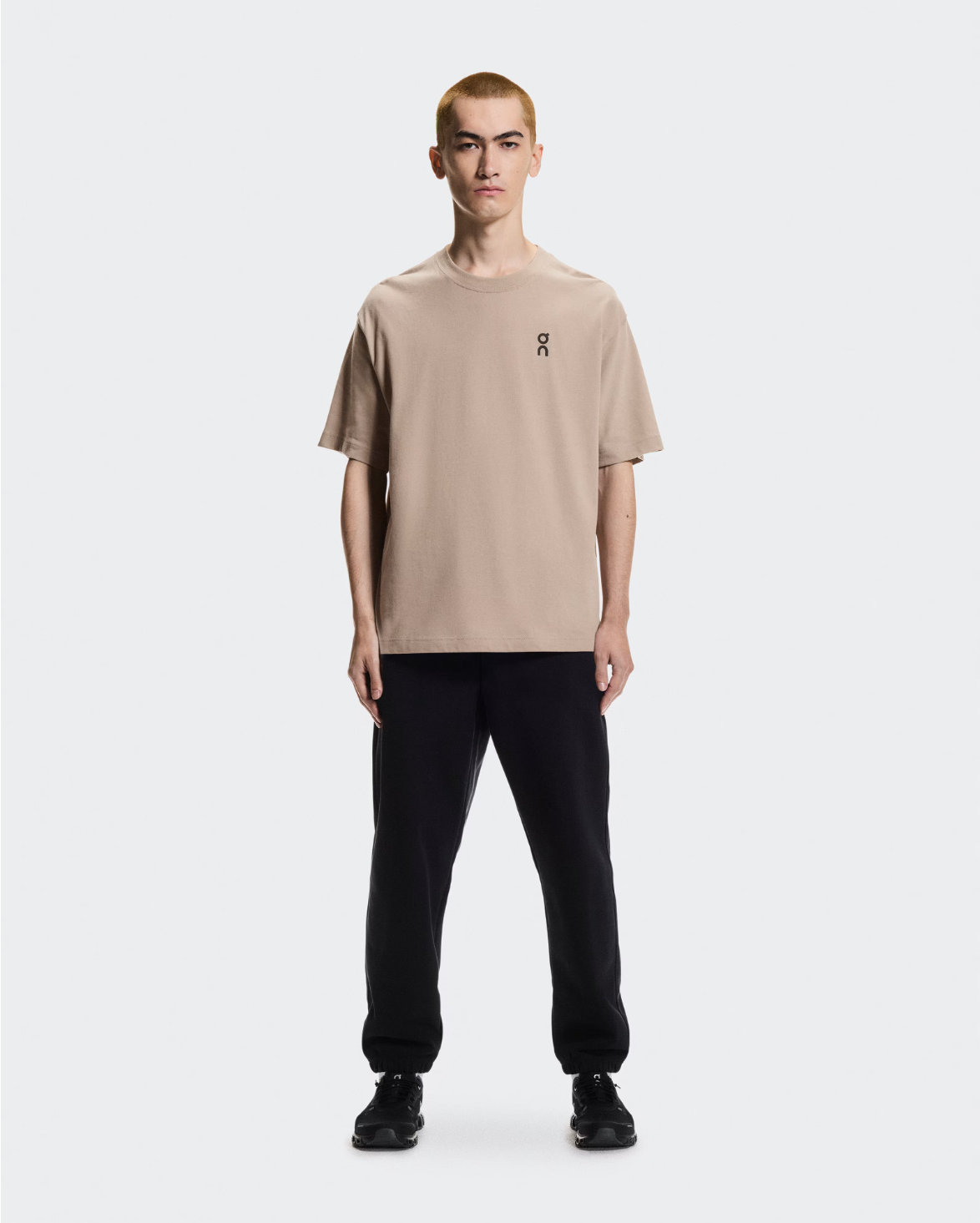 Camiseta Club Collective-T | Tejido Premium, Detalles Bordados y Estilo Deportivo Clásico