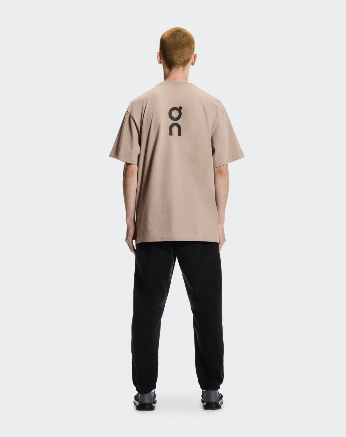 Camiseta Club Collective-T | Tejido Premium, Detalles Bordados y Estilo Deportivo Clásico