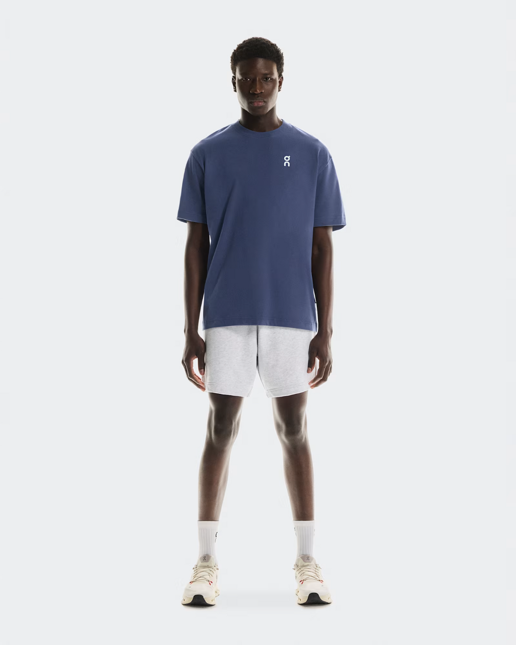 Camiseta Club Collective-T | Tejido Premium, Detalles Bordados y Estilo Deportivo Clásico