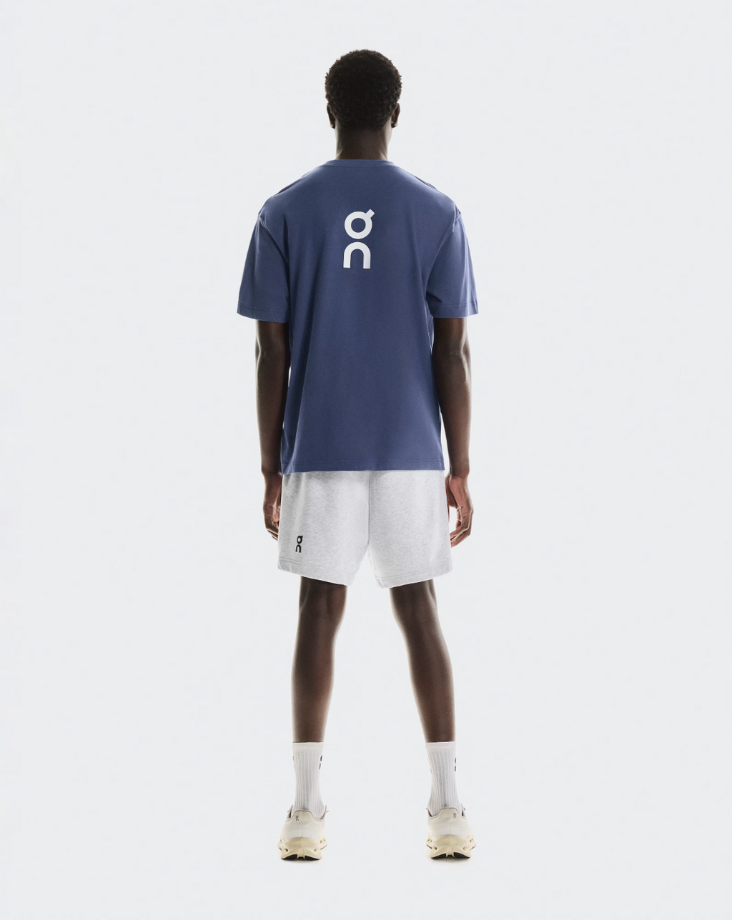 Camiseta Club Collective-T | Tejido Premium, Detalles Bordados y Estilo Deportivo Clásico