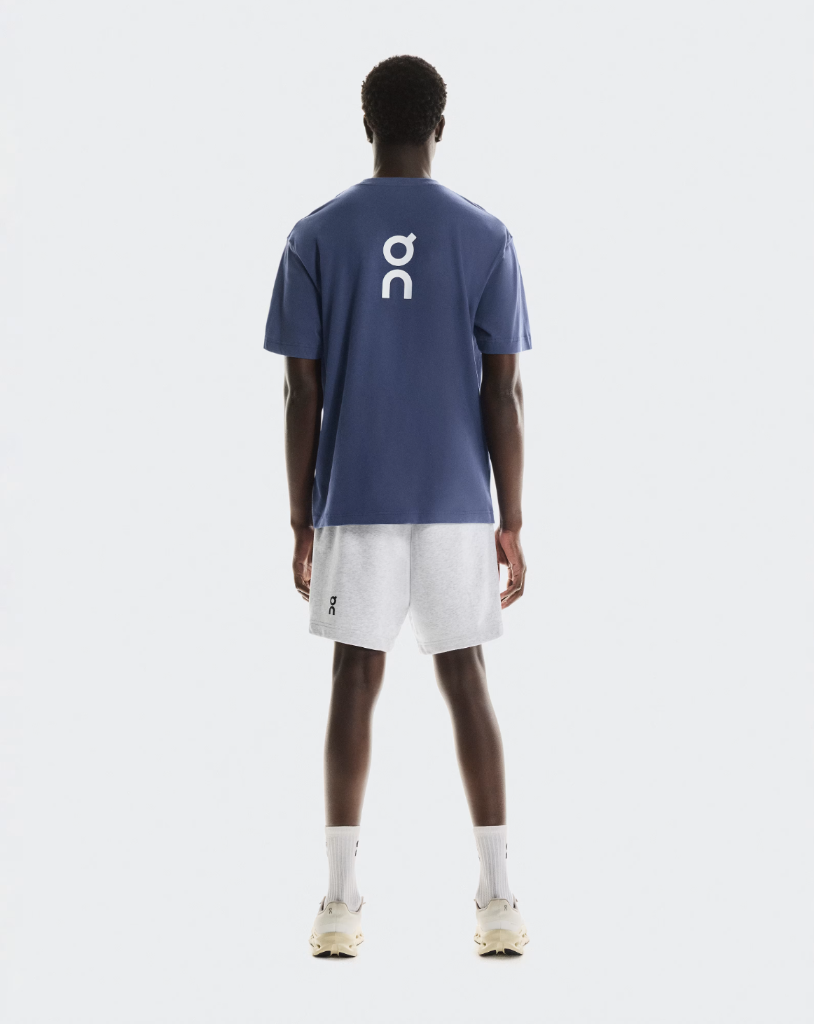 Camiseta Club Collective-T | Tejido Premium, Detalles Bordados y Estilo Deportivo Clásico
